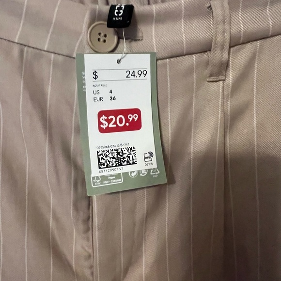 Tan pin striped pants - Picture 3 of 3